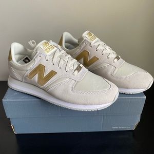 NEW with box NEW BALANCE 420 sneakers